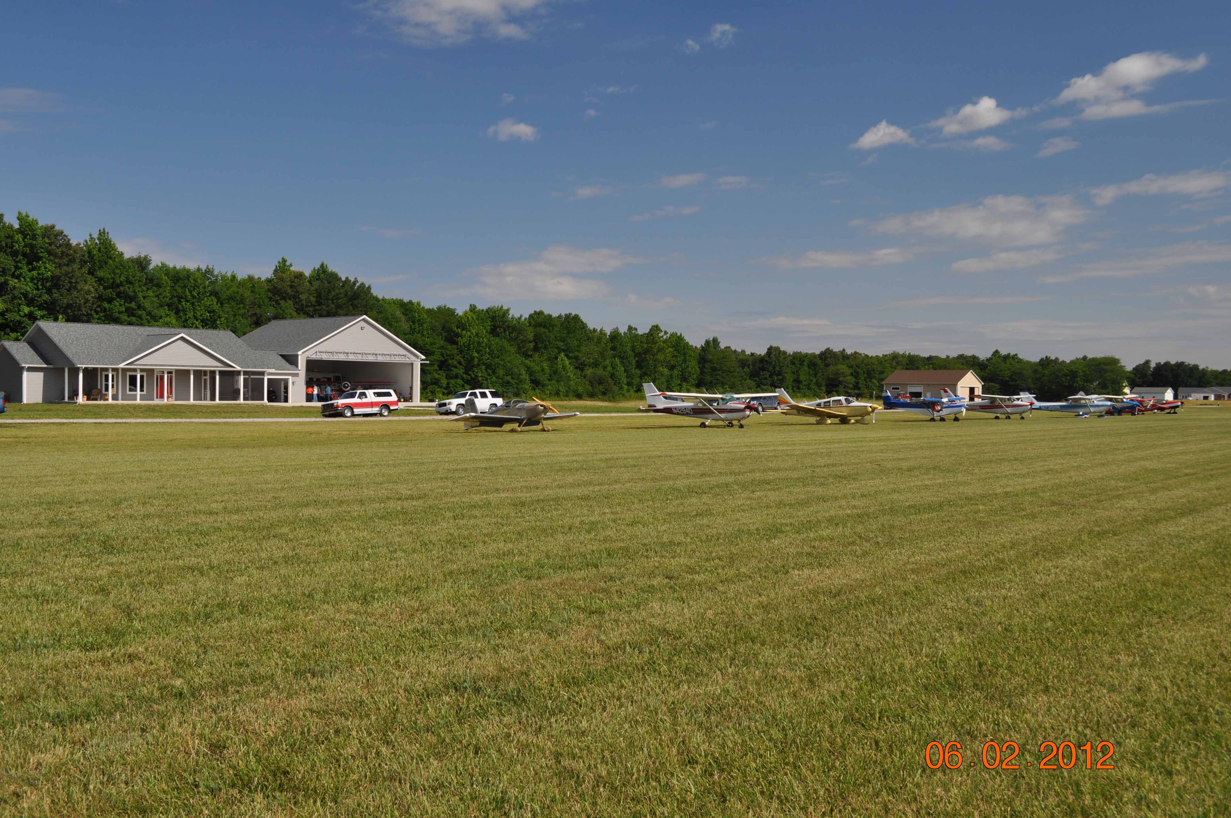 Hartwig home at Dury Estates, Hurst IL – EAA Chapter 277