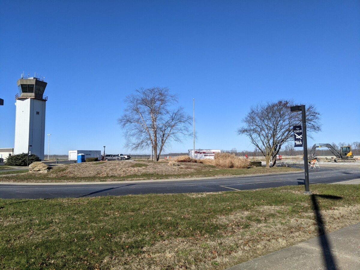 Lots going on at the Southern Illinois Airport – EAA Chapter 277